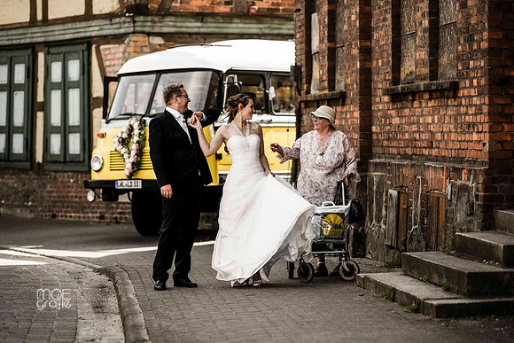068-hochzeit-kati-steve-set-3-dancing-1374