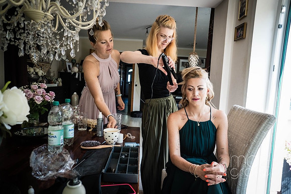 058-sanni-markus-getting ready Braut-2582