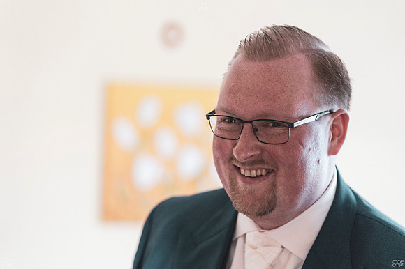 021-hochzeit-sandra-phillip-lwl-getting-ready-Phillip-0676