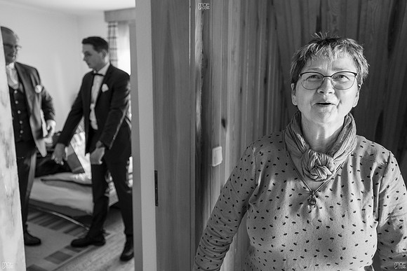 021-hochzeit-sandra-phillip-lwl-getting-ready-Phillip-0720