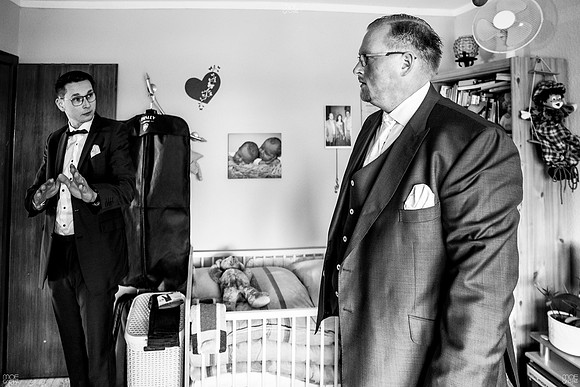 021-hochzeit-sandra-phillip-lwl-getting-ready-Phillip-0729