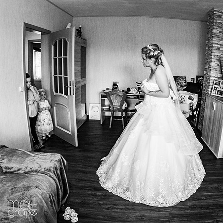 083-anne-andreas-Getting ready Anne-002