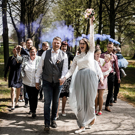 055-hochzeit-julia-robert-set-Allee-run-pyro-009