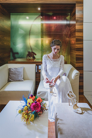 6-122-wedding-styled-westin-berlin-getting ready Braut-329