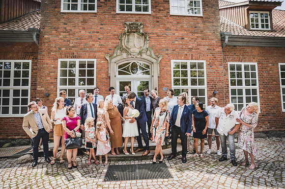 061-hochzeit-marie-julian-Gruppenfoto-1-010