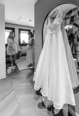 083-ellen-lars-getting ready Braut-0158