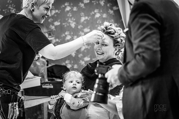 057-antje-lars-getting ready Braut-0248